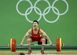 蜂鸟-关于举重赛场再起风云：燕赵鲨队队读秒绝平皖南独角兽队，新援首秀制胜边后卫成为亮点的信息