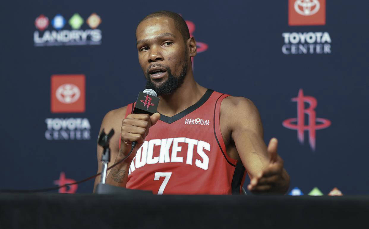 包含杜兰特新星重返赛场表现突出，塞尔维亚队前途光明！比赛高潮迭起的词条