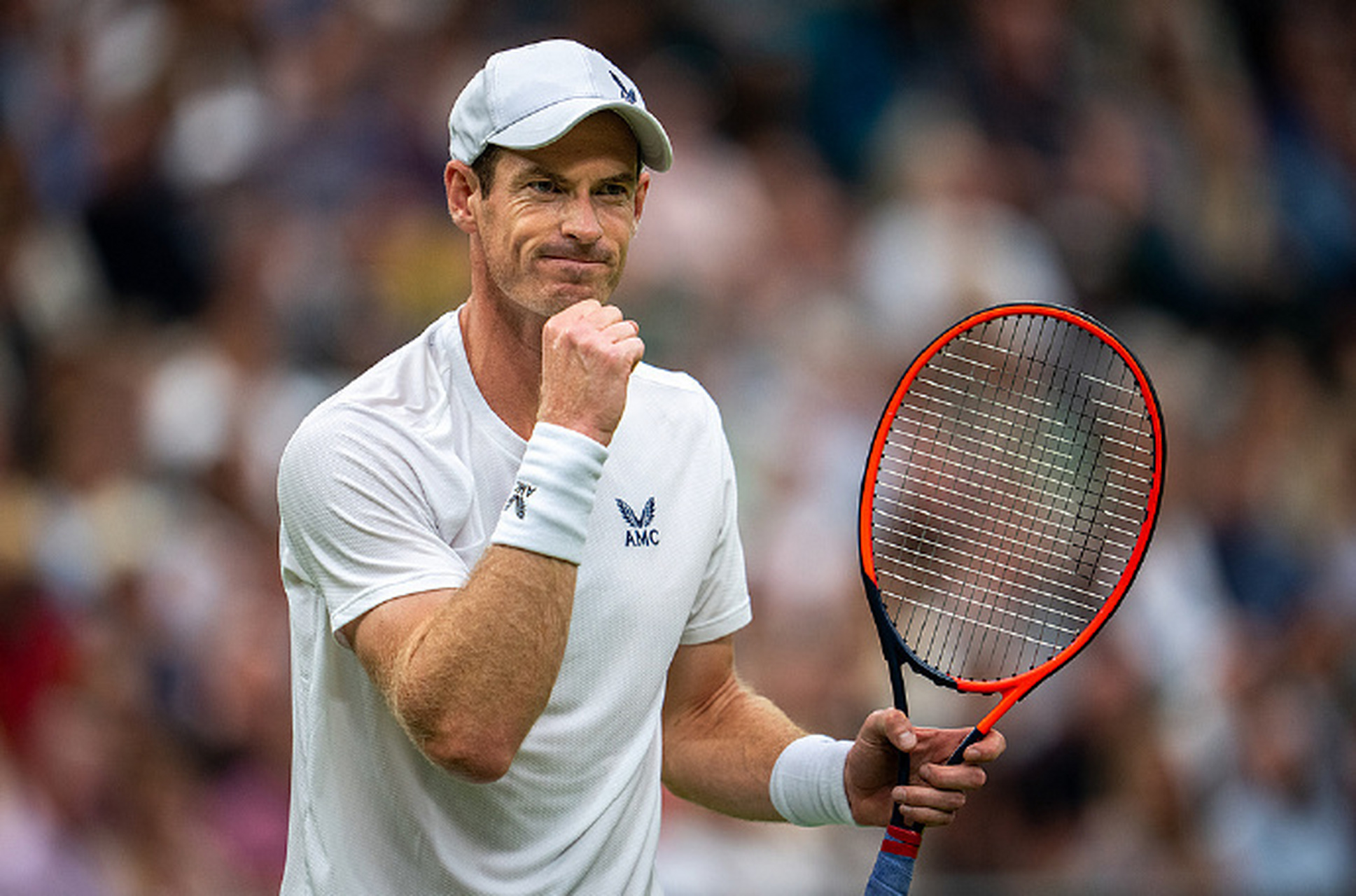 蜂鸟电竞-包含穆雷回归赛场，回归赛场首场状态亮眼，独行侠观众沸腾！的词条