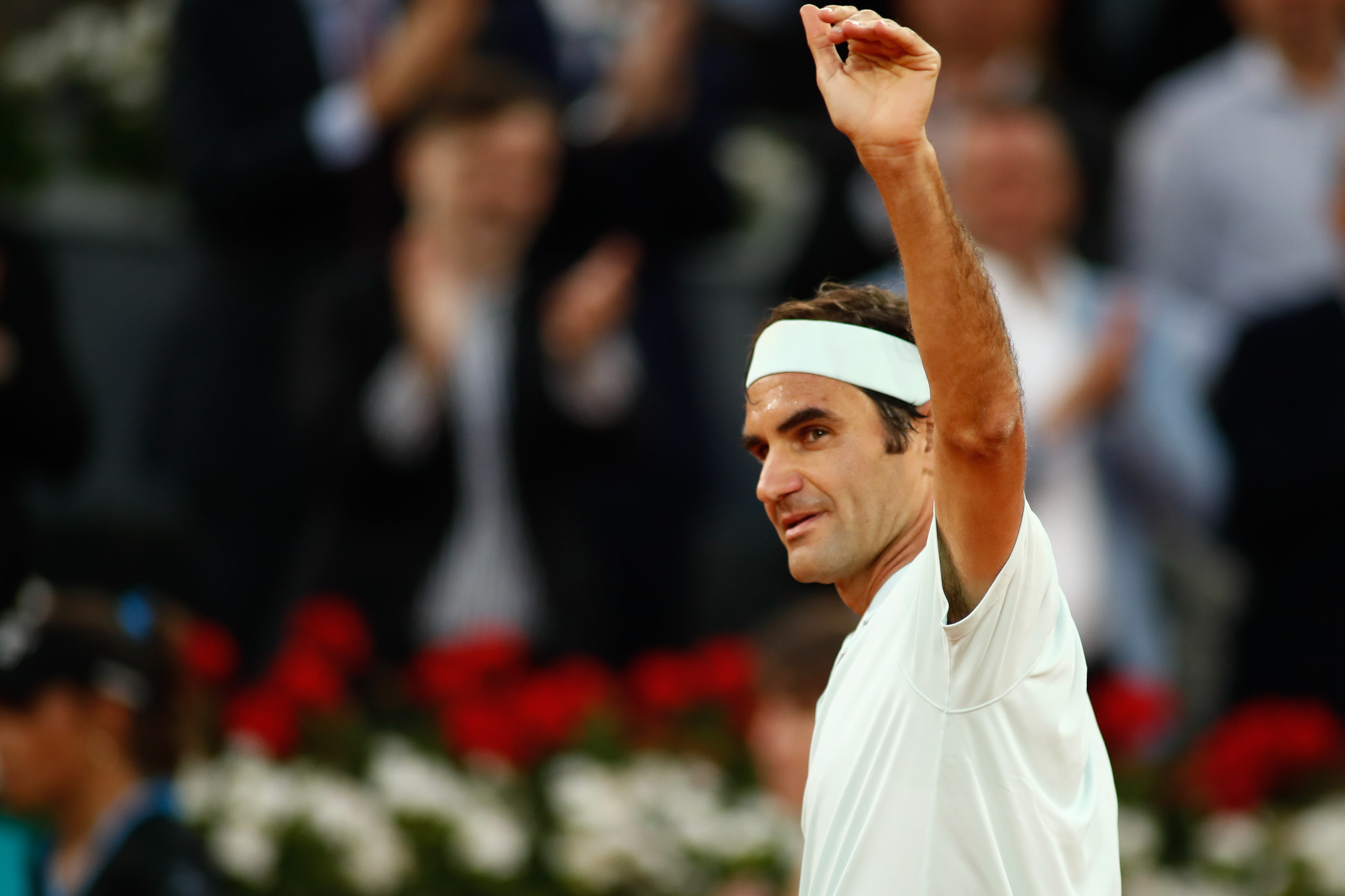 蜂鸟电竞-费德勒赛事官方发布回归赛场新规，利物浦争议不断！的简单介绍