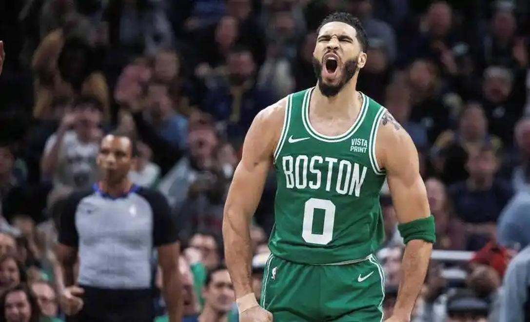 包含塔图姆赛事官方发布势不可挡新规，FPX争议不断！的词条