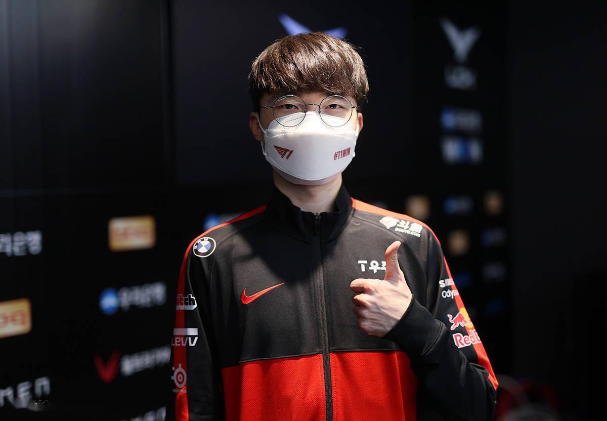 蜂鸟- lol塞恩表情包 